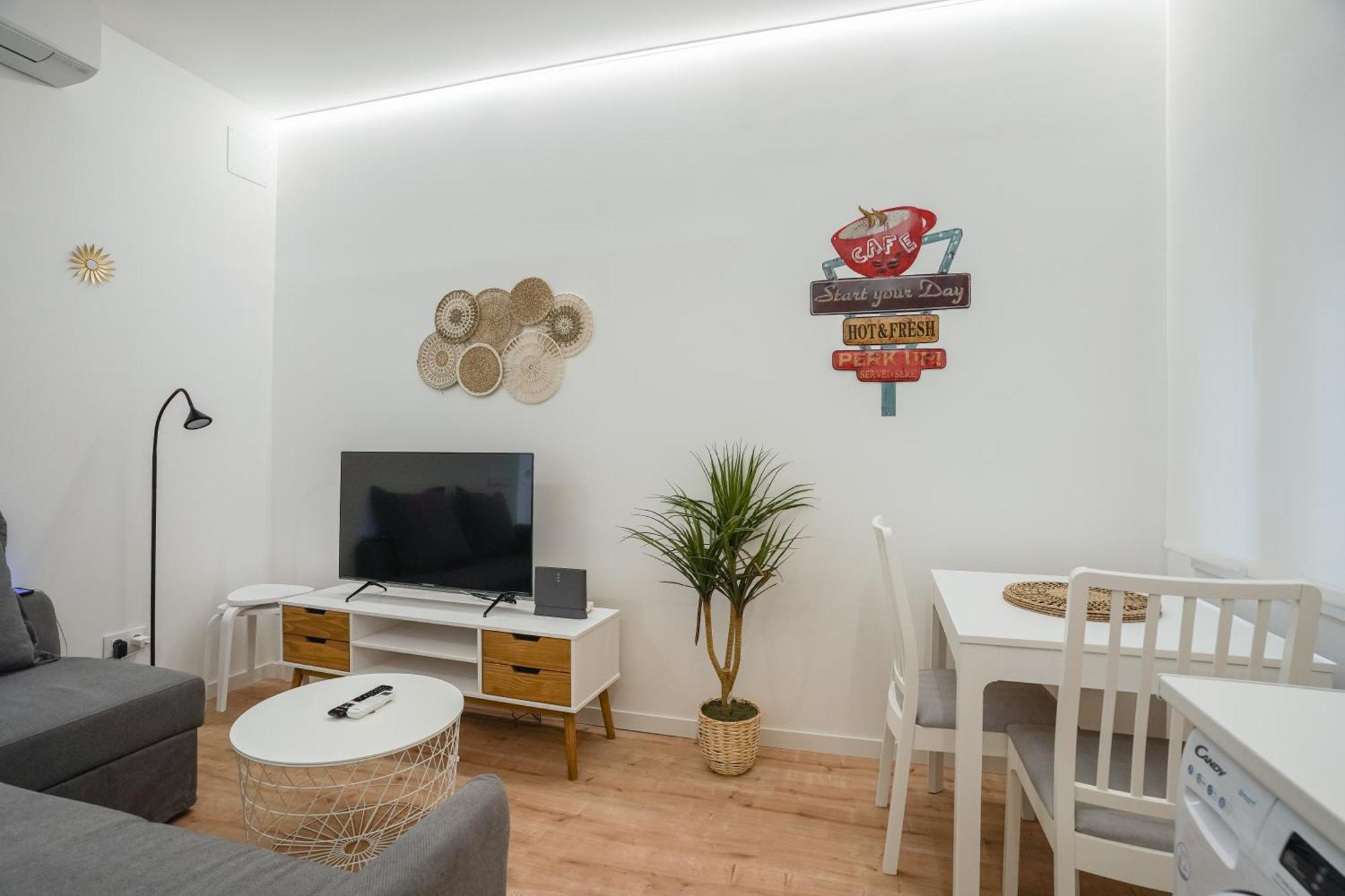 Cozy And Modern-1Bedroom 1Bathroom-Delicias Madrid Exterior photo